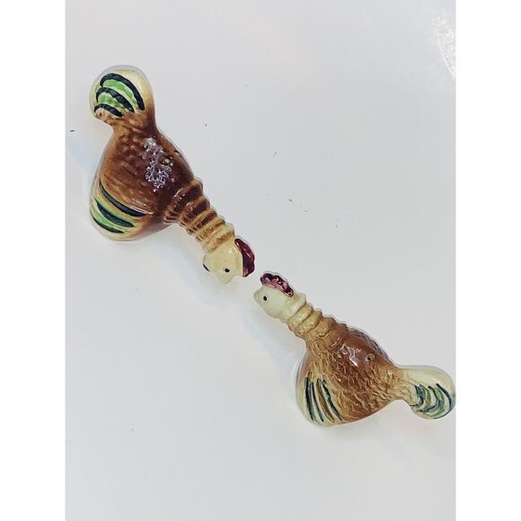 Vintage Trevewood Pottery Chicken Hens Salt & Pepper Shakers Hand Painted GUC - Picture 3 of 16